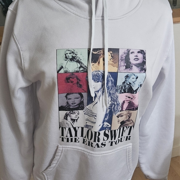 Taylor Swift The Eras Tour Collage Double Sided White Hoodie Size Medium - Picture 3 of 5